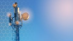 Externe Antennen auf einem blauen Hintergrund.