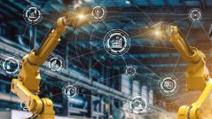 Dieses Bild zeigt einen automatisierten Roboterarm in einer intelligenten Fabrik.